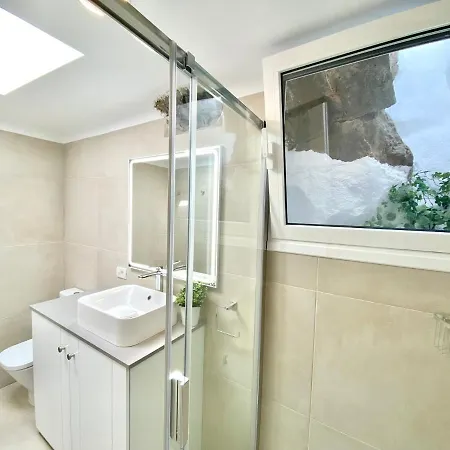 Casa Fontana, Amazing Sea View And Wide Terrace With Pool Vakantiehuis
