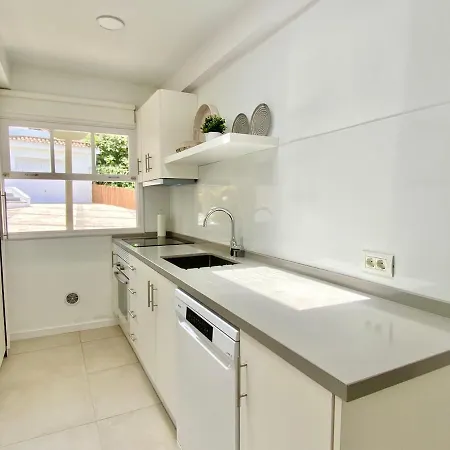 Casa Fontana, Amazing Sea View And Wide Terrace With Pool Hébergement de vacances