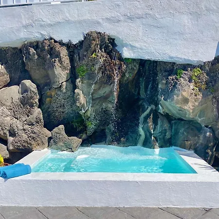 Hébergement de vacances Casa Fontana, Amazing Sea View And Wide Terrace With Pool La Orotava