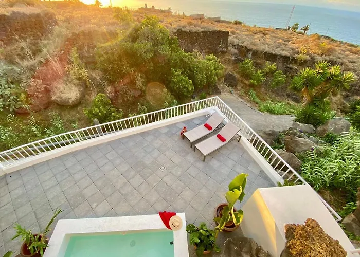 Casa Fontana, Amazing Sea View And Wide Terrace With Pool * La Orotava
