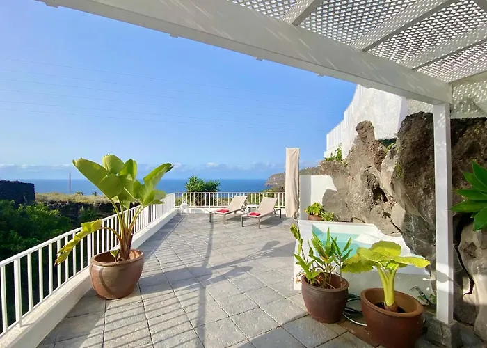 Casa Fontana, Amazing Sea View And Wide Terrace With Pool Tatil Evi