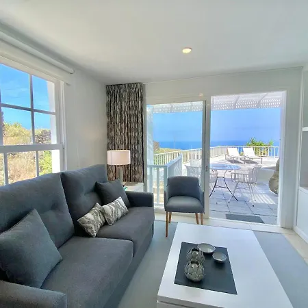 Semesterbostad Casa Fontana, Amazing Sea View And Wide Terrace With Pool La Orotava